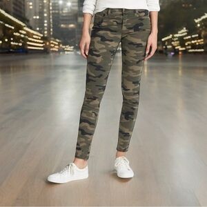 Gap Curvy Mid Rise Camouflage Cotton Skinny Jeans Womens Size 8 Green NWT